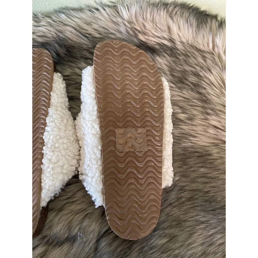 r2 Slip On Sandals Faux Fur Furreals Flats Size 9M New